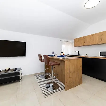 Apartmani Valentina *