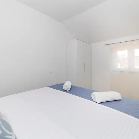 Apartmani Valentina *