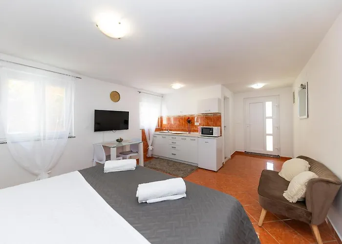 Apartmani Valentina *